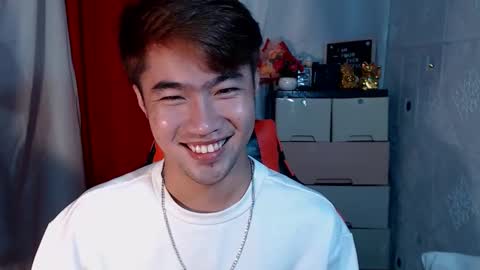 Snapshot of cumhavefun25 chatting on 27, 10, 2025 ask me online show from 27, 10, 2025