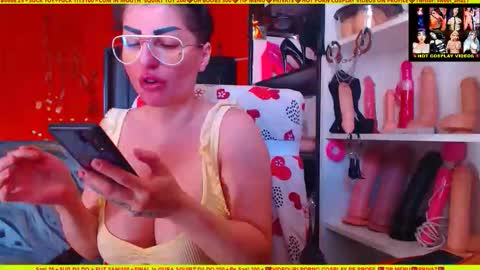 Snapshot of cuminmenowbby chatting on 20, 9, 2025 cuminmenowbby online show from 20, 9, 2025