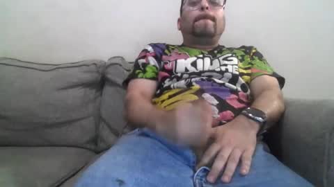 cummachine2022 online show from 10, 3, 2025