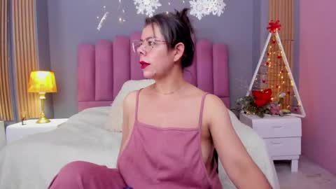 Cumming Loving online show from 12, 12, 2024