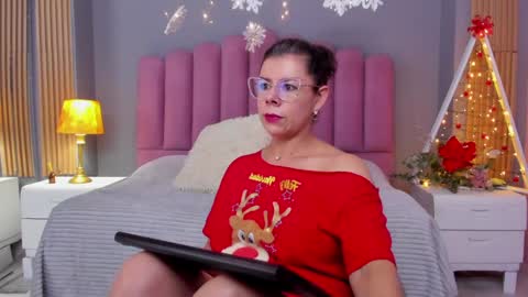 Cumming Loving online show from 18, 12, 2024