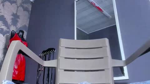 cumming tiffani online show from 23, 9, 2025