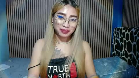Snapshot of cummloverxx chatting on 27, 2, 2025 cummloverxx online show from 27, 2, 2025