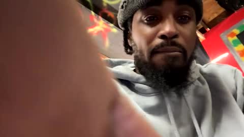 cumownme online show from 25, 1, 2025