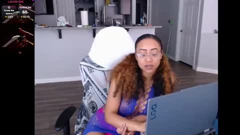 Snapshot of cumplzqueen chatting on 23, 6, 2026 Nia Reese online show from 23, 6, 2026