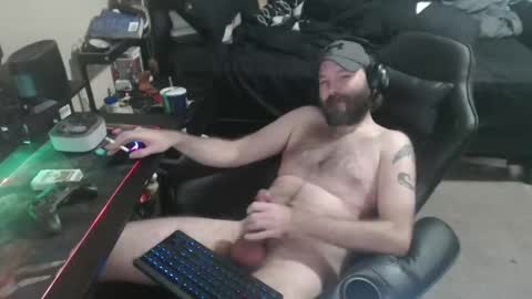 Snapshot of cumslinger2003 chatting on 10, 10, 2025 cumslinger2003 online show from 10, 10, 2025