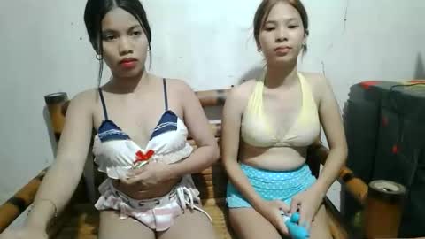 Snapshot of cumwhore4uxox chatting on 29, 4, 2026 cumwhore4uxox online show from 29, 4, 2026