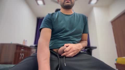 Snapshot of cuntfuckerrrrr chatting on 29, 9, 2025 Purplesque online show from 29, 9, 2025