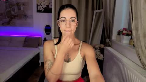 Evelyn Voss online show from 12, 9, 2025