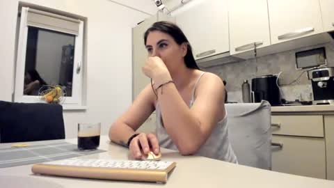 Snapshot of cuplu29 chatting on 13, 6, 2026 maria alex online show from 13, 6, 2026