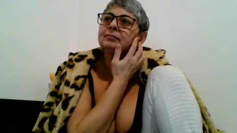 Snapshot of cuplu4346529860 chatting on 7, 1, 2025 couple online show from 7, 1, 2025