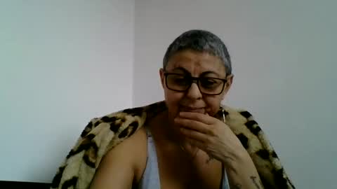 Snapshot of cuplu4346529860 chatting on 31, 1, 2025 couple online show from 31, 1, 2025