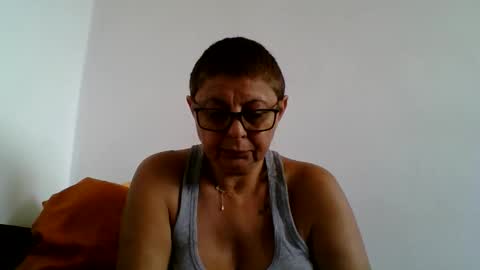 Snapshot of cuplu4346529860 chatting on 18, 9, 2025 couple online show from 18, 9, 2025