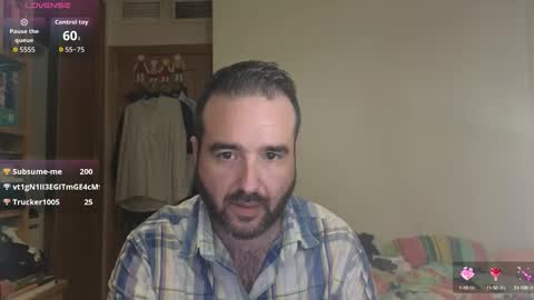 Snapshot of curiosillo1983 chatting on 12, 10, 2025 curiosillo1983 online show from 12, 10, 2025