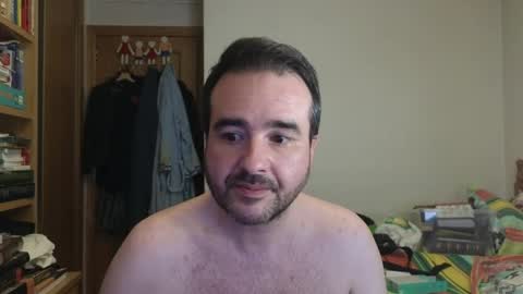 curiosillo1983 online show from 25, 5, 2026