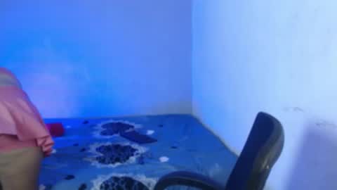 Snapshot of curious_bitch2007 chatting on 11, 11, 2025 Curious bitch2007 online show from 11, 11, 2025