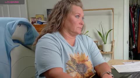 Snapshot of curiouscouple3143 chatting on 3, 2, 2026 curious couple online show from 3, 2, 2026