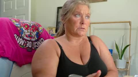 Snapshot of curiouscouple3143 chatting on 3, 6, 2026 curious couple online show from 3, 6, 2026