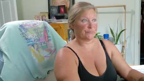 Snapshot of curiouscouple3143 chatting on 7, 7, 2026 curious couple online show from 7, 7, 2026