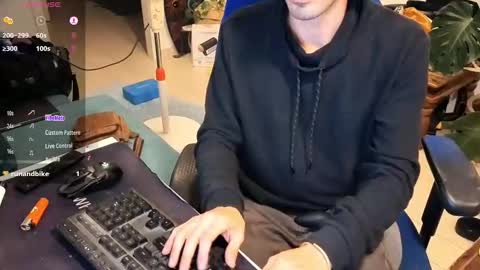 Snapshot of curiousgenie chatting on 7, 4, 2026 curiousgenie online show from 7, 4, 2026