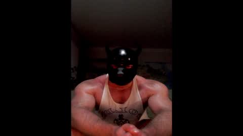 Snapshot of curiousmuscleboy chatting on 20, 12, 2024 CuriousMuscleBoy online show from 20, 12, 2024