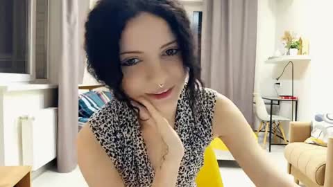 Kira online show from 10, 5, 2026