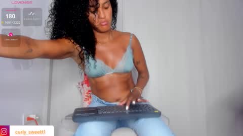 Curly  -  OF- CURLY SWEETT online show from 15, 1, 2026