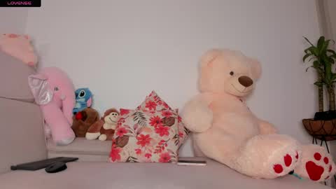 Curly  -  OF- CURLY SWEETT online show from 28, 5, 2026