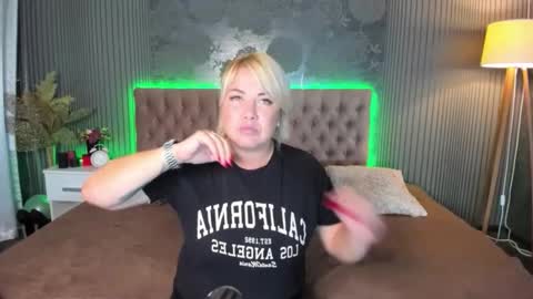 CurlyDreams online show from 24, 9, 2025