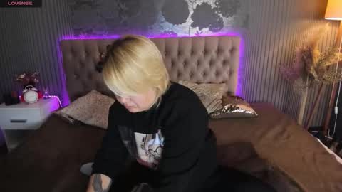 CurlyDreams online show from 20, 10, 2025