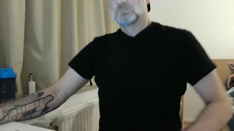 Snapshot of curman85 chatting on 4, 12, 2024 Curman85 online show from 4, 12, 2024