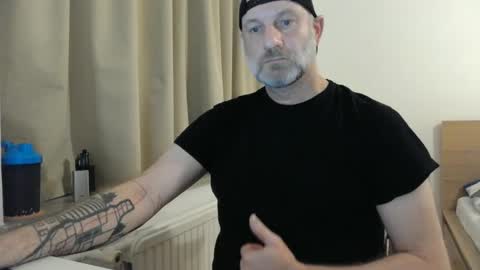 Snapshot of curman85 chatting on 18, 1, 2025 Curman85 online show from 18, 1, 2025