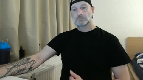 Snapshot of curman85 chatting on 26, 2, 2025 Curman85 online show from 26, 2, 2025