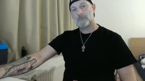 Snapshot of curman85 chatting on 6, 3, 2025 Curman85 online show from 6, 3, 2025