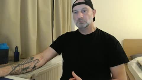 Snapshot of curman85 chatting on 10, 10, 2025 Curman85 online show from 10, 10, 2025