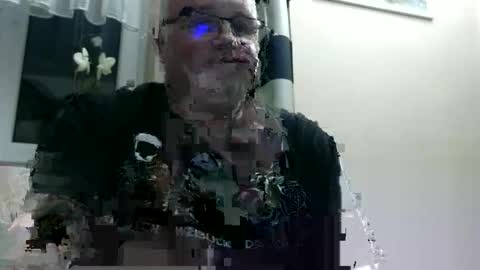 Snapshot of curtus14 chatting on 9, 9, 2025 curtus14 online show from 9, 9, 2025