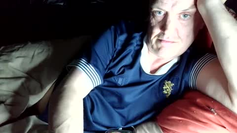 curvelover1977 online show from 17, 5, 2026
