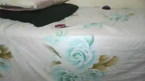 curvey_brown_girl online show from 23, 5, 2026