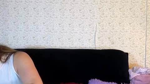 Snapshot of curvy_and_petite11_aws chatting on 18, 10, 2025 curvy_and_petite11_aws online show from 18, 10, 2025