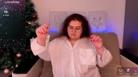 Snapshot of curvy_janie chatting on 17, 12, 2024 Jane online show from 17, 12, 2024