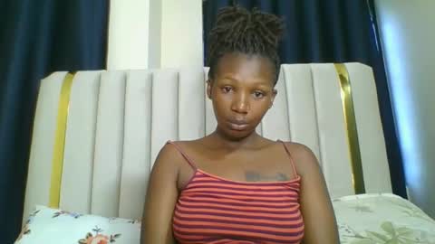 Snapshot of curvybootyj chatting on 23, 1, 2025 CuteJJudy online show from 23, 1, 2025