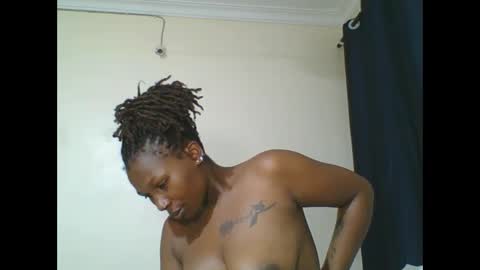 Snapshot of curvybootyj chatting on 29, 1, 2025 CuteJJudy online show from 29, 1, 2025