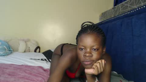 Snapshot of curvyjoan chatting on 28, 3, 2026 curvyjoan online show from 28, 3, 2026