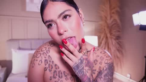 Snapshot of curvyliciouss chatting on 8, 3, 2026 Samantha online show from 8, 3, 2026