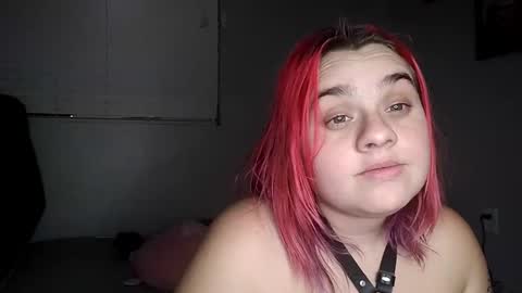 Snapshot of curvylucifinaxxx chatting on 19, 12, 2024 Lucifina ganja kittens online show from 19, 12, 2024