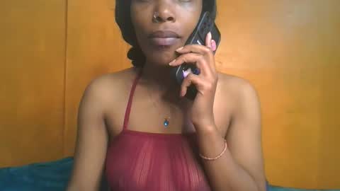 Snapshot of curvylyin chatting on 14, 9, 2025 curvylyin online show from 14, 9, 2025