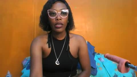 curvylyin online show from 15, 3, 2026