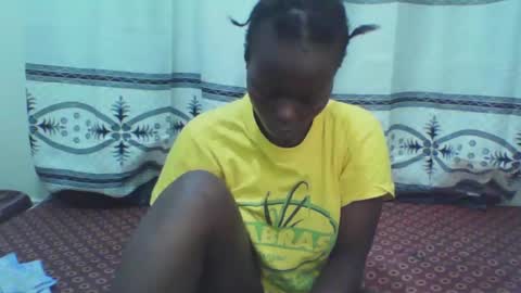 curvynubian online show from 2, 12, 2025