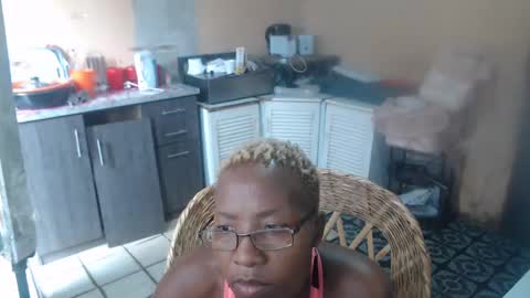 Snapshot of curvypear76x chatting on 9, 12, 2024 curvypear76x online show from 9, 12, 2024