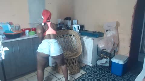 Snapshot of curvypear76x chatting on 24, 12, 2024 curvypear76x online show from 24, 12, 2024